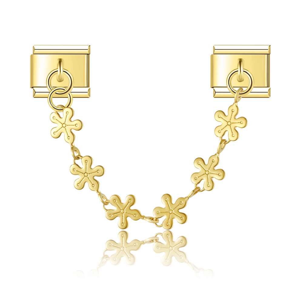 Shell charm necklace