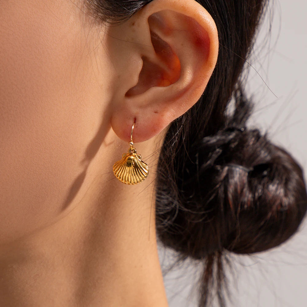 Shell earrings 